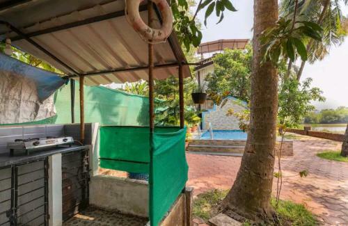 Hotel Infinity Lake View 6bhk Bungalow With Private Pool