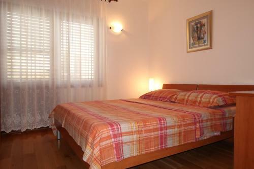 Apartment Makarska With Sea View VII