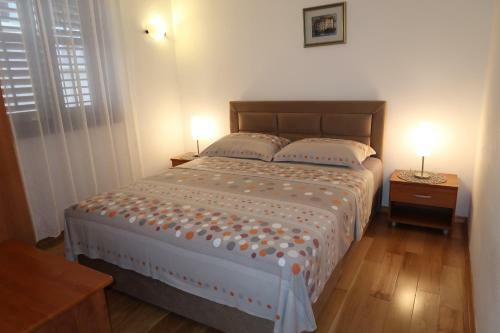 Apartment Makarska With Sea View VII