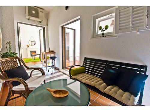 Boutique City Center View Apartments