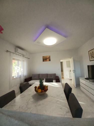 Apartment Mira