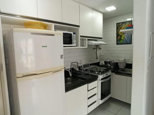 Apartamento Muro Alto Condom�nio Clube 2
