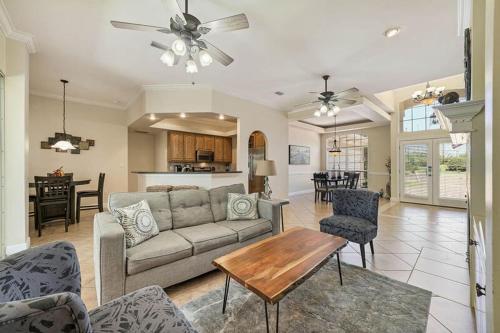 Sunce Of Destiny By Bliss Beach Rentals