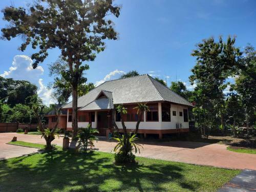 Hotel Romsak Lanna Resort Chiang Mai