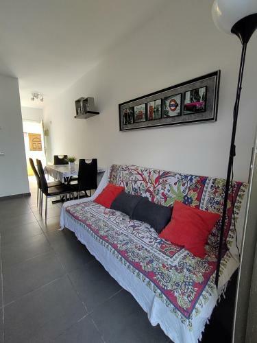 Beautiful Apartment In Residence Mare Verde