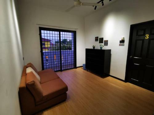 Suite 18 Boutique Homestay