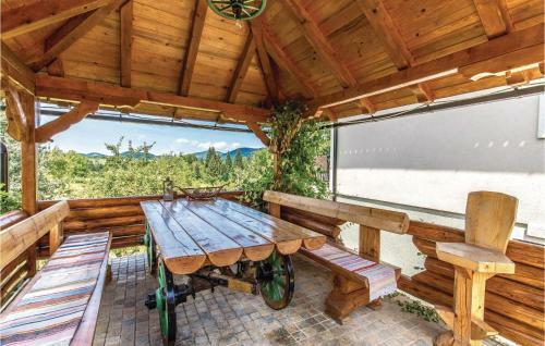 Holiday Home Donji Vuksici I