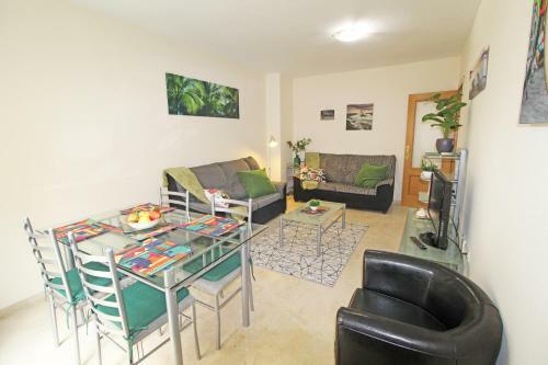 Apartamento S�per C�ntrico, Luminoso, Amplio, Terrazas Y Patio