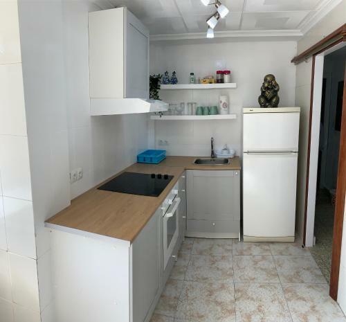 Delightful 3 Bedroom Apartment With Terrace E1ev