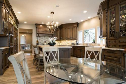 Nature Living Luxury Private Home Pristine Lake