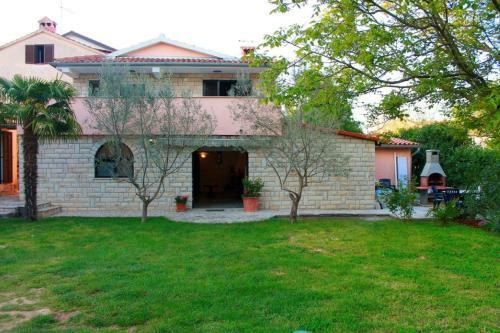 Gracia Apartments
