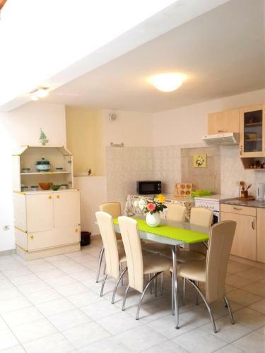 Gracia Apartments