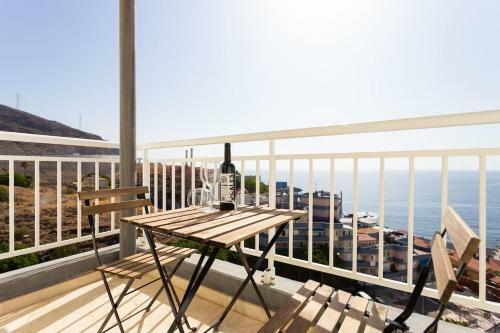 Modern & Bright Apartment With Sea View And Wifi