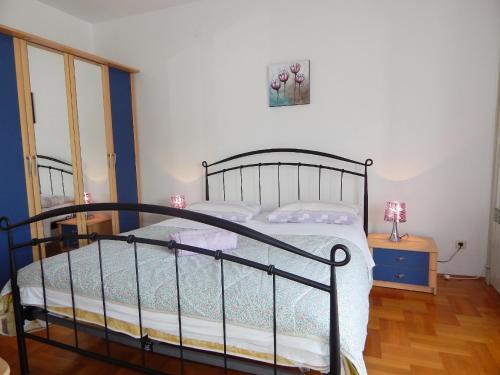 Hostal Rooms And Apartments Porat
