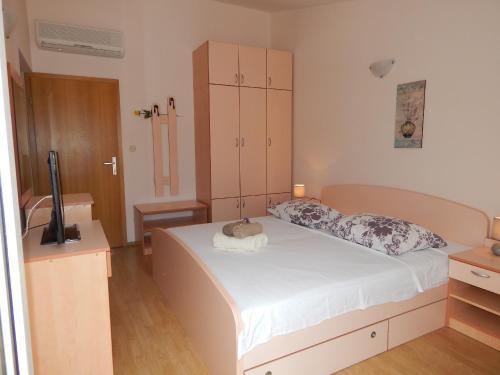 Hostal Rooms And Apartments Porat