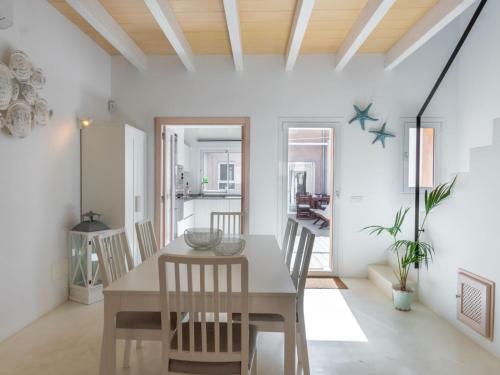 Holiday Home Can Regalat Heated Pool