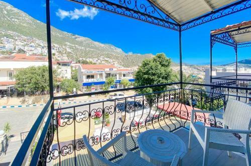 Nur Suites & Hotels