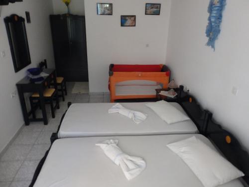Hostal Anna Zisimos