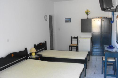 Hostal Anna Zisimos