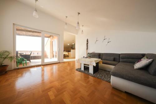 Apartments Ana