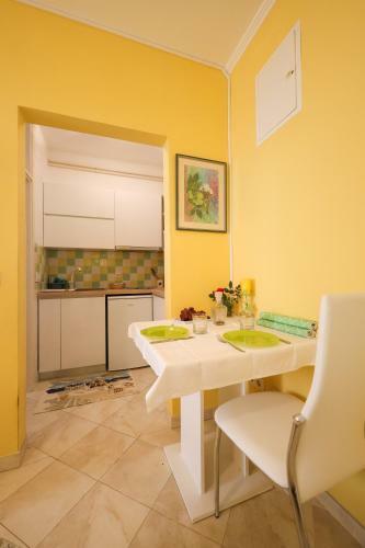 Apartments Ana