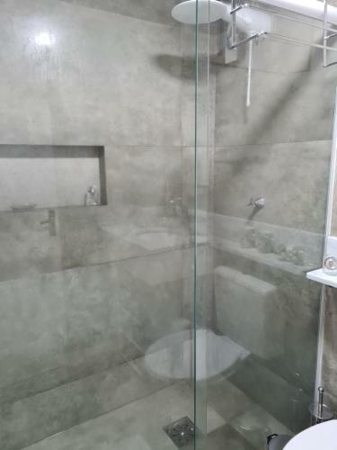 Lindo Apartamento - 3 Quartos - Na Quadra Do Mar