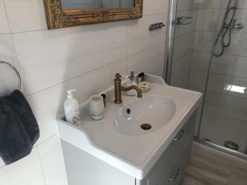 Apartamento Sweet Suite With Free Private Parking