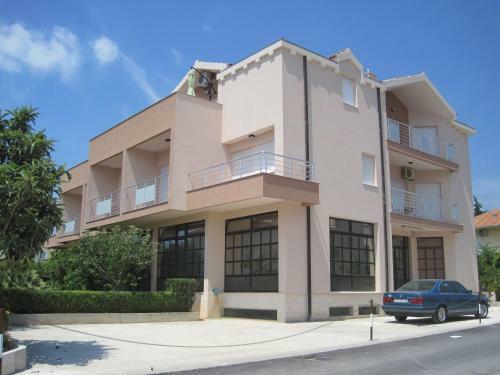 Apartments Dalmatino