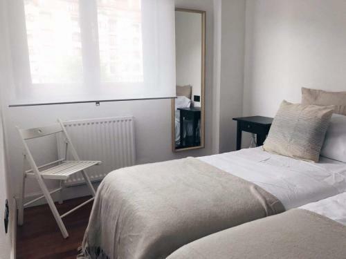 Apartamento Muy Luminoso En San Mam�s