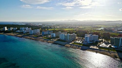 Sea Club Apartments