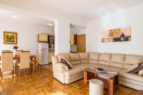 Apartments Neve