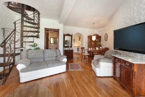 Hostal Villa Castello Rausch