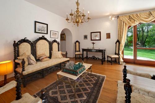 Hostal Villa Castello Rausch