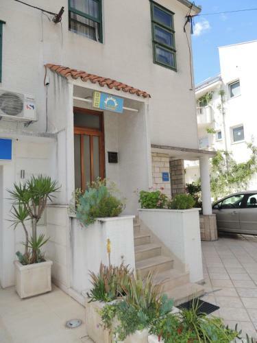 Seaside Apartments
