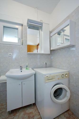 Apartments Nicol