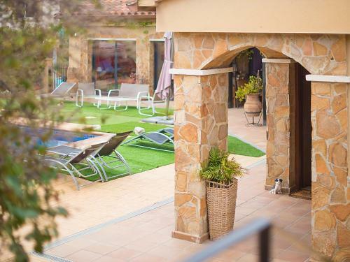 R58 Villa Arrabal Con Piscina Y Gran Patio