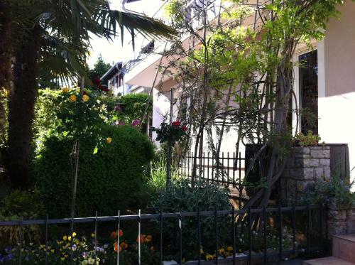 Apartments Mirta