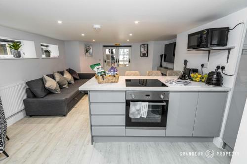 Apartamento Charming 1 Bed Lower Ground Floor Apt, Parking