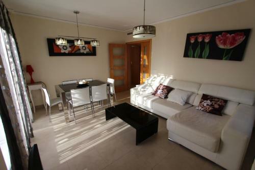 Apartamento Moderno Muy C�ntrico Y Cerca de La Playa