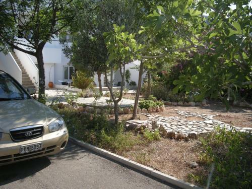 Mandorla Apartments