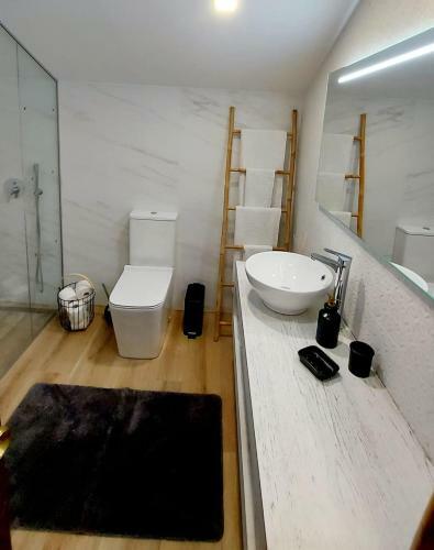 Apartamento Sunny Duplex In Front Of Campello Beach