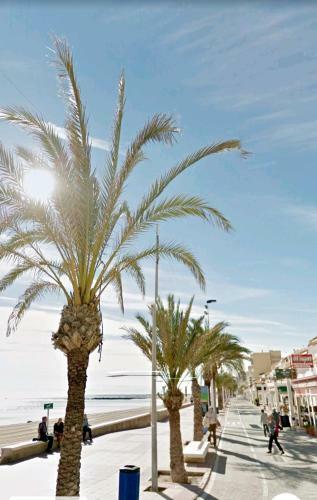 Apartamento Sunny Duplex In Front Of Campello Beach