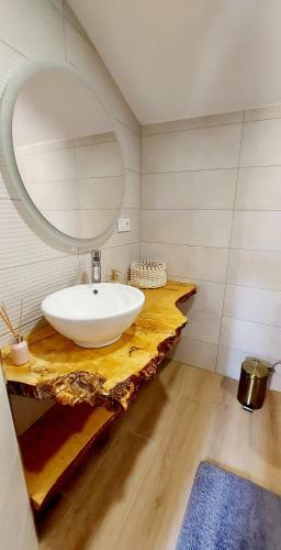 Apartamento Sunny Duplex In Front Of Campello Beach