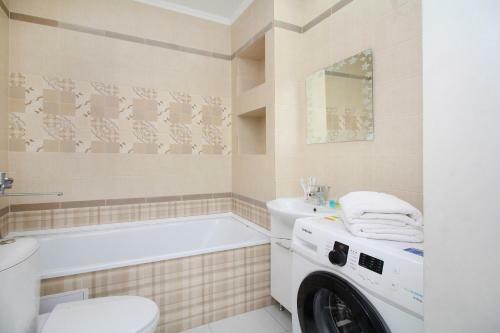 Bright Apartment In The City Center