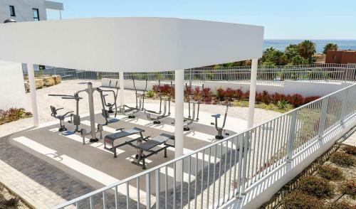 Newly Constructed 2 Bed Apartment With Sea Views