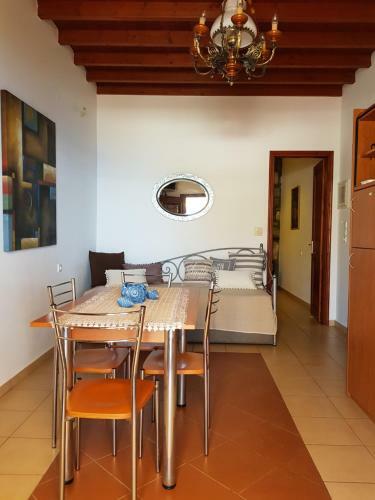 Hostal Alykes Studios