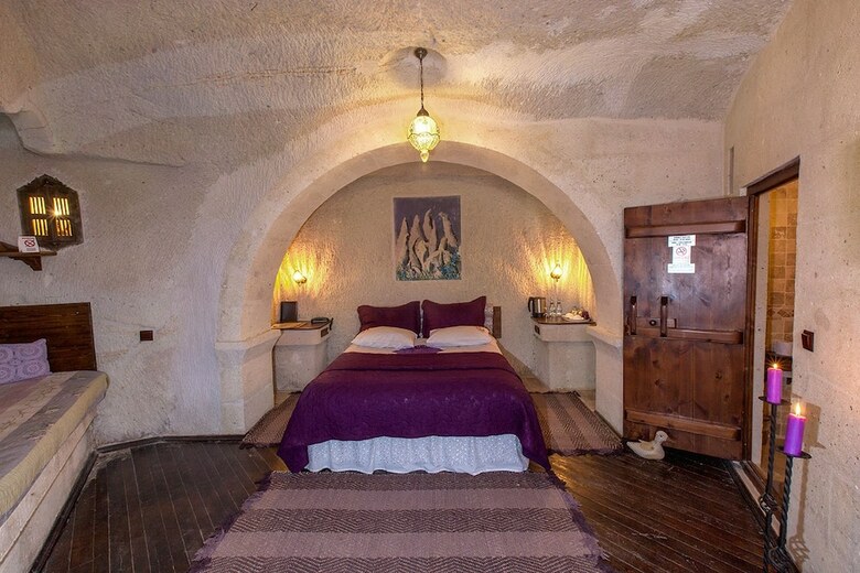 Oyku Evi Cave Hotel