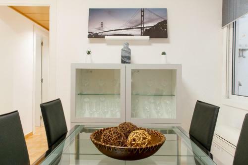 Apartamento Ahllenrock Cornell� Barcelona Sud Qr