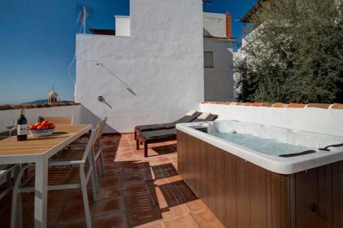 Casa Beaumont - Awesome Andalusian Townhouse