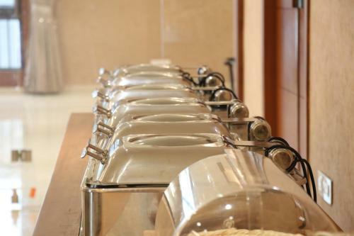 Hotel Sk Lords Eco Inn Ahmedabad
